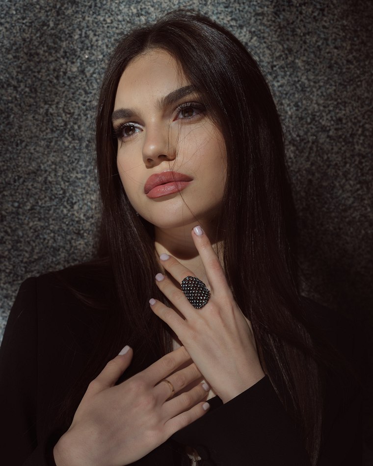 Dipti - Navi mumbai escorts